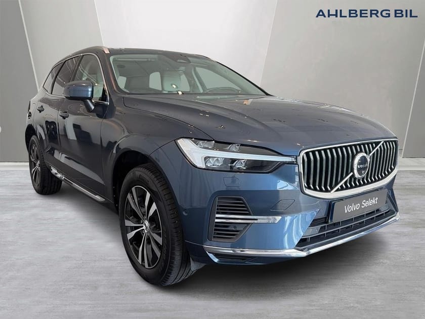 Bild 1 av Volvo XC60 Recharge T6 Core Edition, Dragkrok, 360 Kamera, tonade rutor, ljuspaket