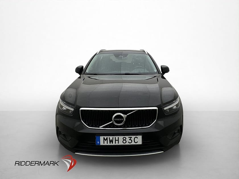 Bild 2 av Volvo XC40 T3 163hk Momentum Adv Kam Navi Värm BLIS H-skinn