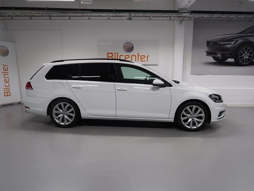 Bild 5 av Volkswagen Golf Sportscombi 1.5 TSI GT V-Däck ingår Drag-Värmare-CarPla