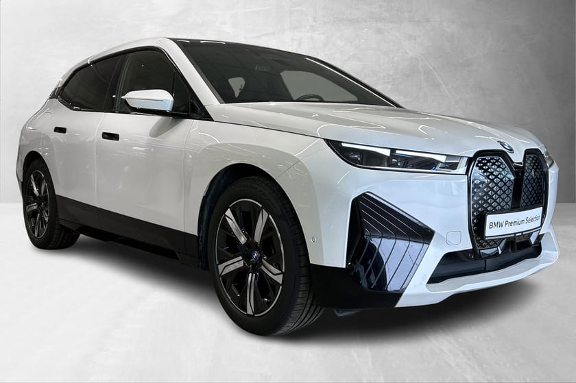Bilde 3 av BMW iX xDrive40 Harman / Lazer / Hengerfeste / panoramatak