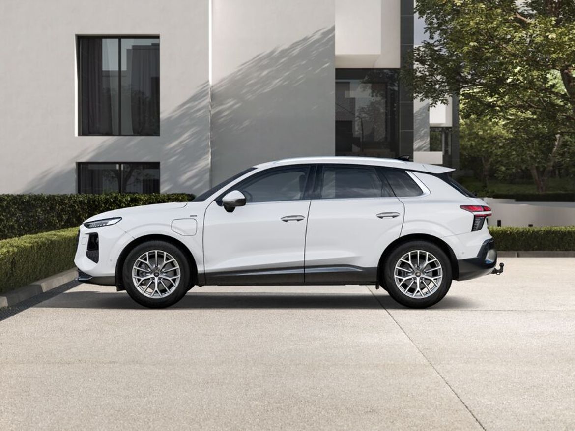Audi Audi Q3 e-hybrid — bild 2