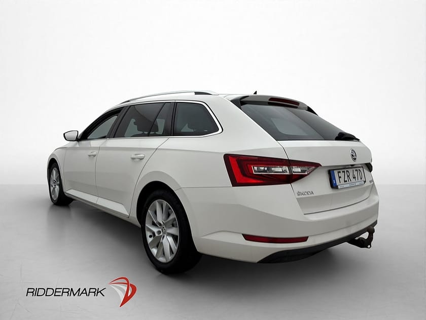 Bild 5 av Škoda Superb Kombi Skoda 1.5 TSI Style Värmare Drag Kamera Canton Skinn
