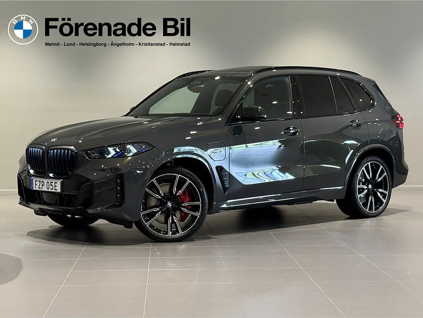 Bild 1 av BMW X5 xDrive50e M Sport Pro Drag Panorama Innovation 22"
