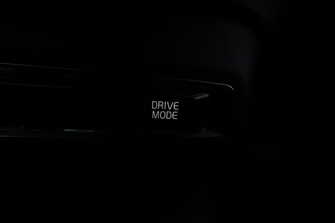 Volvo XC40 2023 - miniatyr 17