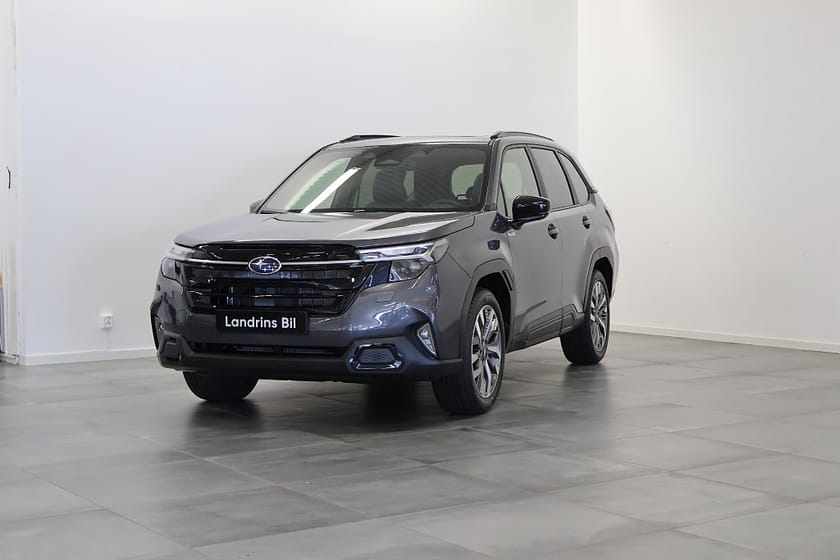 Bild 1 av Subaru Forester e-Boxer Touring Drag Vinterhjul Panorama Harman Kardon