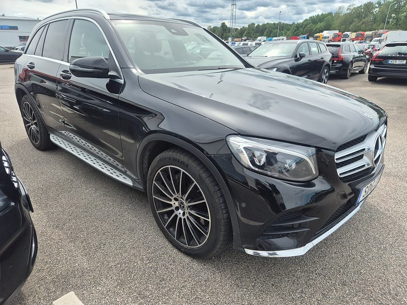 Bild 2 av Mercedes-Benz GLC 220 d 4MATIC AMG SKY CDI 170HK 4x4 Panorama Läder