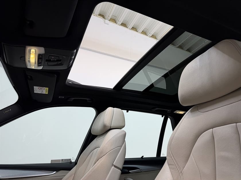 Bild 5 av BMW X5 M50d 381hk M Sport Pano SE SPEC!