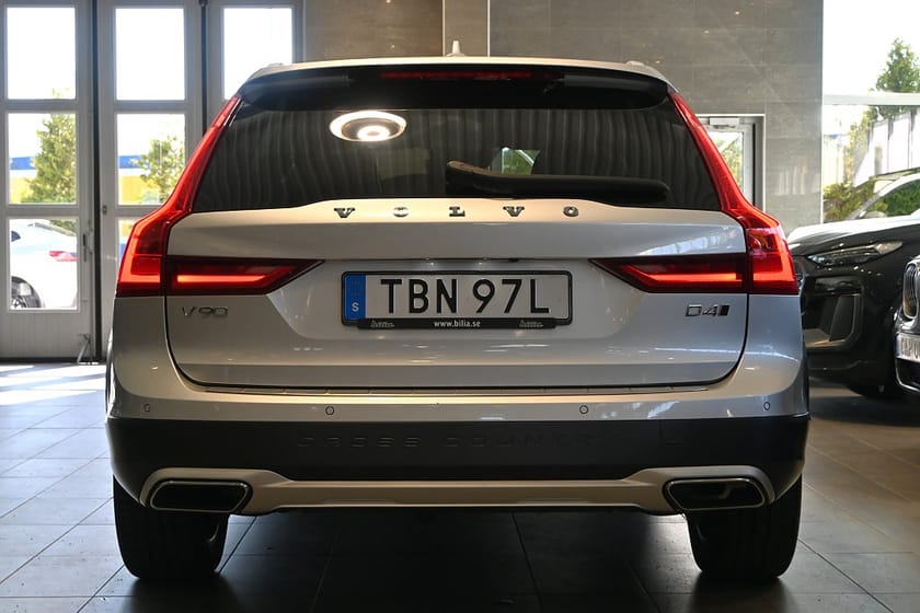 Bild 4 av Volvo V90 Cross Country D4 AWD Aut 190hk Drag Läder Kamera