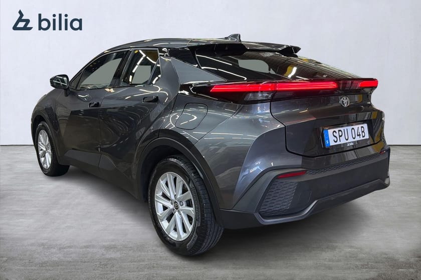 Bild 2 av Toyota C-HR PHEV 2,0 LADDHYBRID Active Appstyrd Värmare