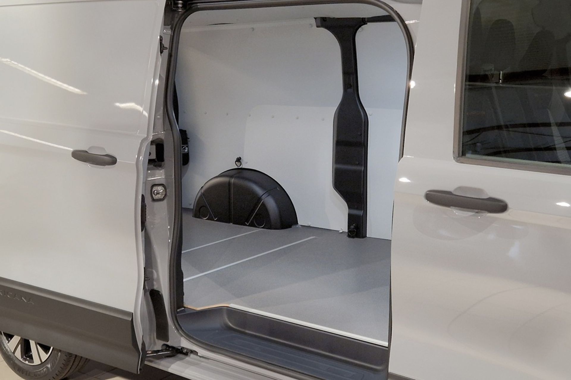Volkswagen Transporter 2026, bild 7/10