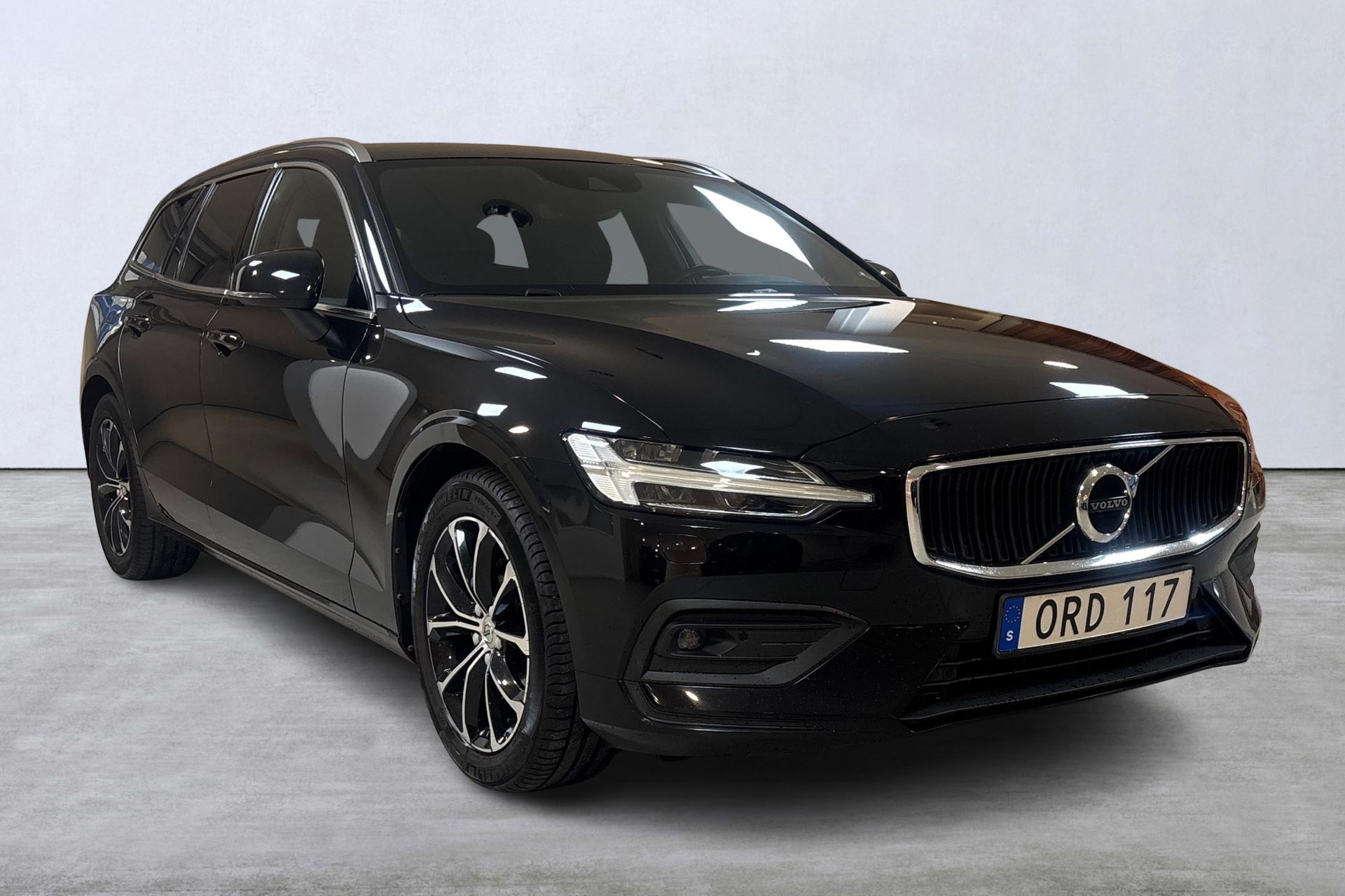 Volvo V60 D4 Momentum Advanced Edition 2019, bild 6/10