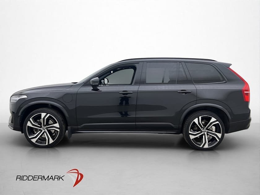 Bild 4 av Volvo XC90 Recharge T8 AWD R-Design 7-Sit Pano Luft B&O Drag