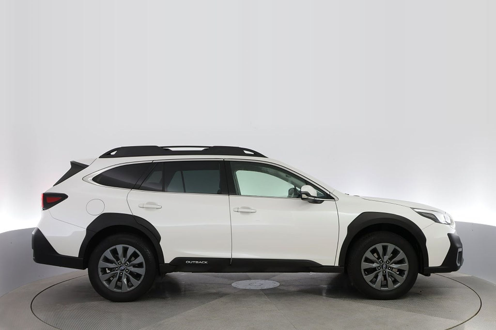 Subaru Outback 2023, photo 6/10