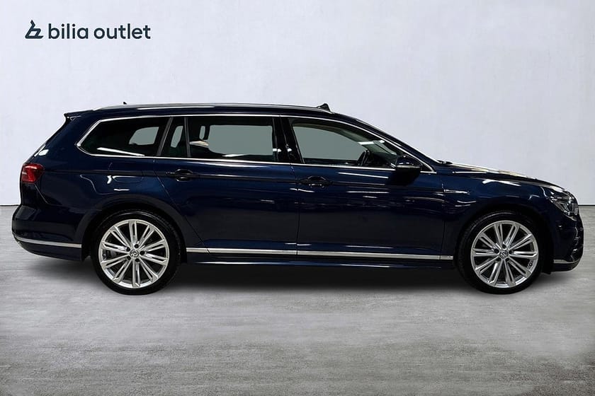 Bild 5 av Volkswagen Passat Sportscombi 2.0 TDI 4Motion R-Line 190hk Panorama Drag