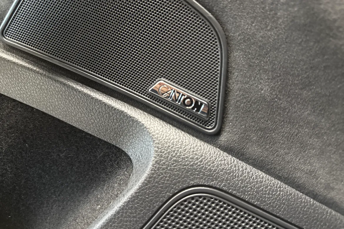 picture of a car