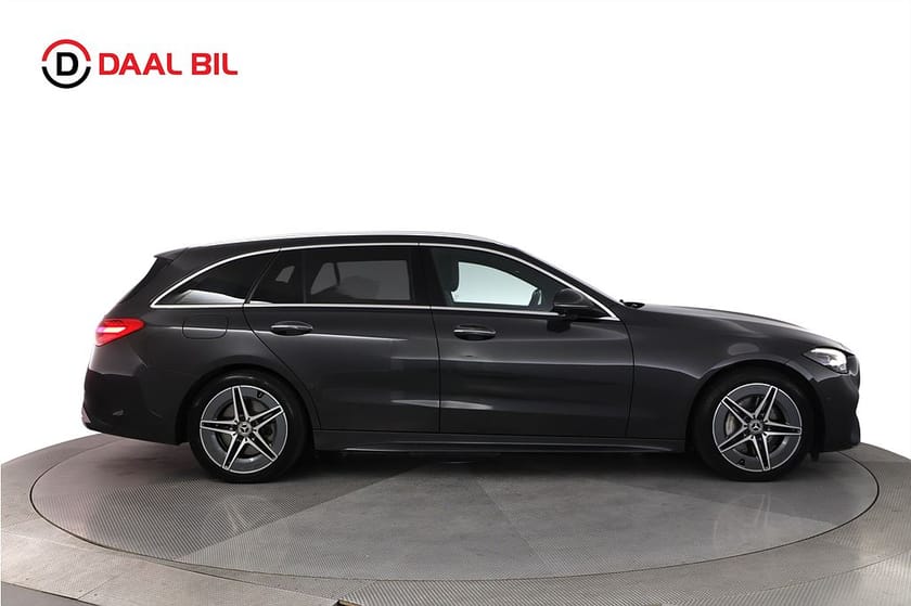 Bild 5 av Mercedes-Benz C 300 T de 4MATIC C300 4M 313HK AMG P-VÄRM DRAG 360° NAVI APP-CON