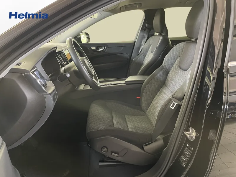 Bild 9 av 15 – Volvo XC60 B5 Bensin Core