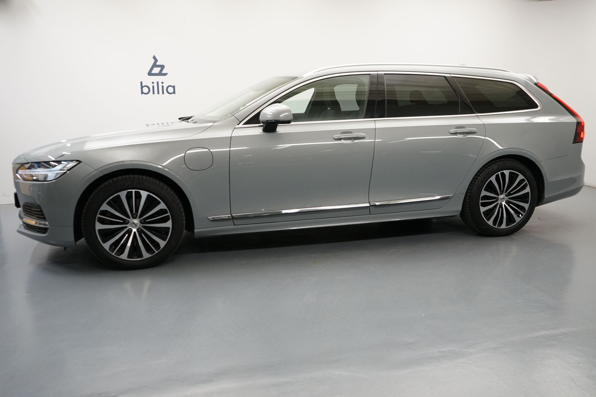 Volvo V90 T6 2024, bild 2/10