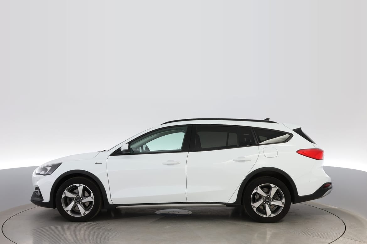 Ford Focus 2020 - miniatyr 2