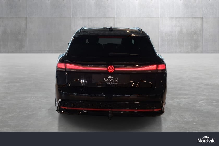 Bilde 4 av Volkswagen ID.7 GTX Tourer 