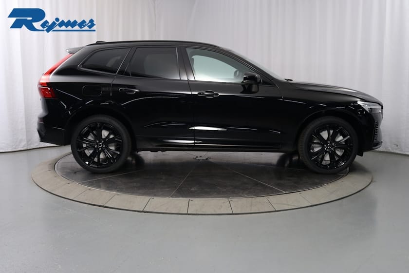 Bild 3 av Volvo XC60 T6 Plus Black Nordic Edition