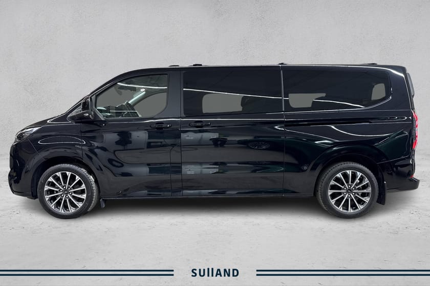 Bilde 2 av Ford E-Tourneo Custom 340 L2 Titanium X 8-seter /Krok/Skinn/360kamera/B&O/Apple+
