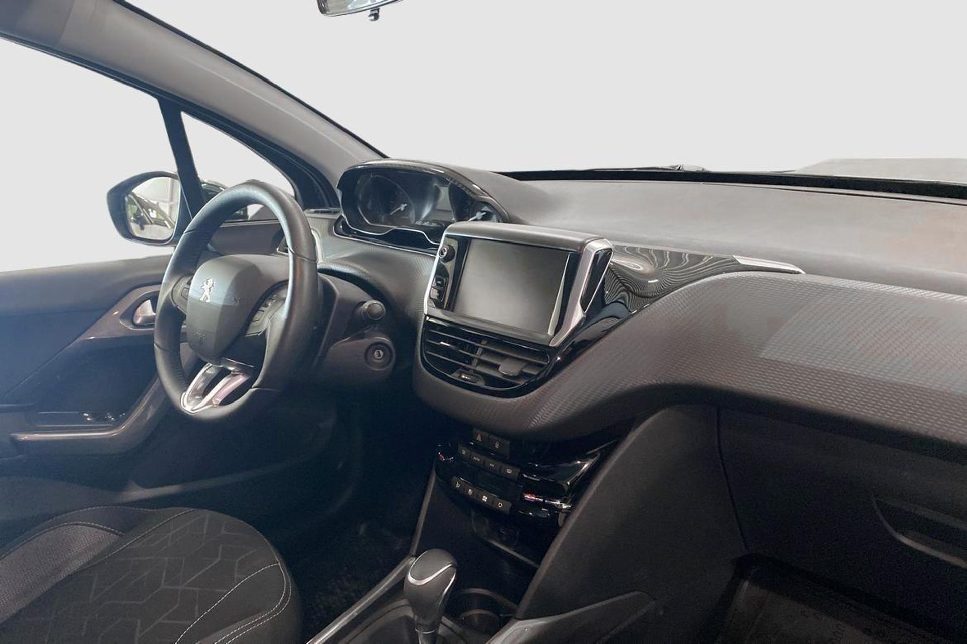 Peugeot 2008 2017, bild 6/10
