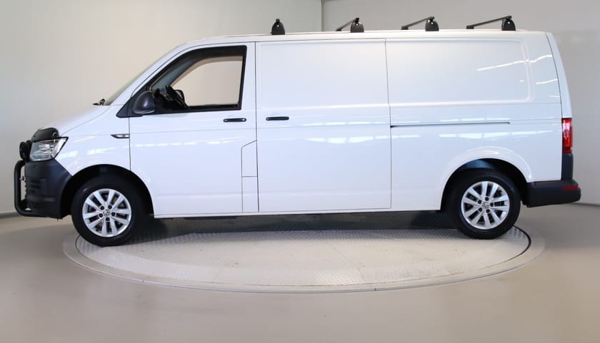 Bilde 2 av Volkswagen Transporter 2,0 150hk Lang 4M ACC/Krok/Webasto/BT/Led/Loyds Innredn