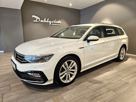 Volkswagen Passat Sportscombi SC R-Line 200hk 4M | V-hjul Drag Värmare