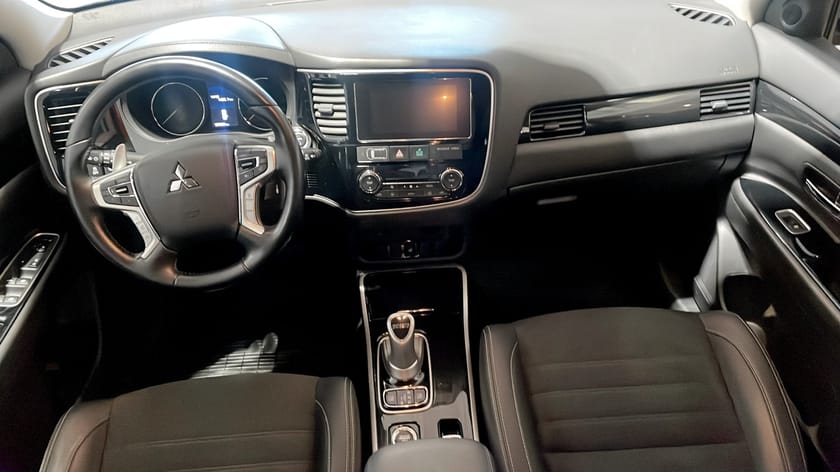 Bild 4 av Mitsubishi Outlander PHEV 2.0 203Hk B-Kamera Dragkrok