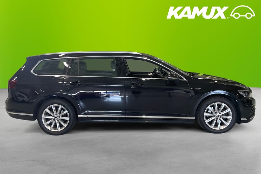 Bild 2 av Volkswagen Passat Sportscombi SC 2.0 TDI 4Motion Läder Matrix Drag 200hk Cockpit Värmare Navi Kamera