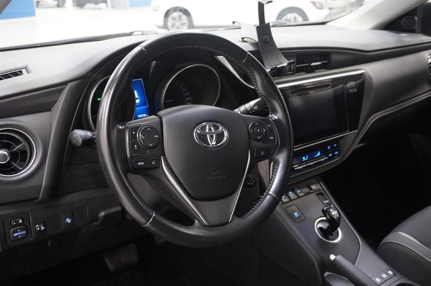 Bild 2 av Toyota Auris Touring Sports Hybrid Active B-Kam Navi 136hk