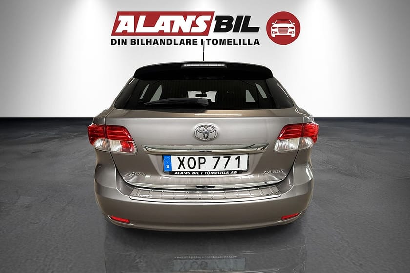 Bild 4 av Toyota Avensis Kombi 1.8 Valvematic Multidrive S Edition 50 Euro 5