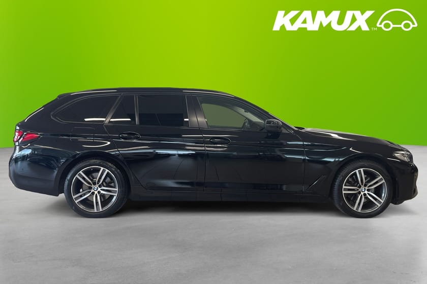 Bild 2 av BMW 520d Touring Steptronic 190hk Cockpit Kamera Navi