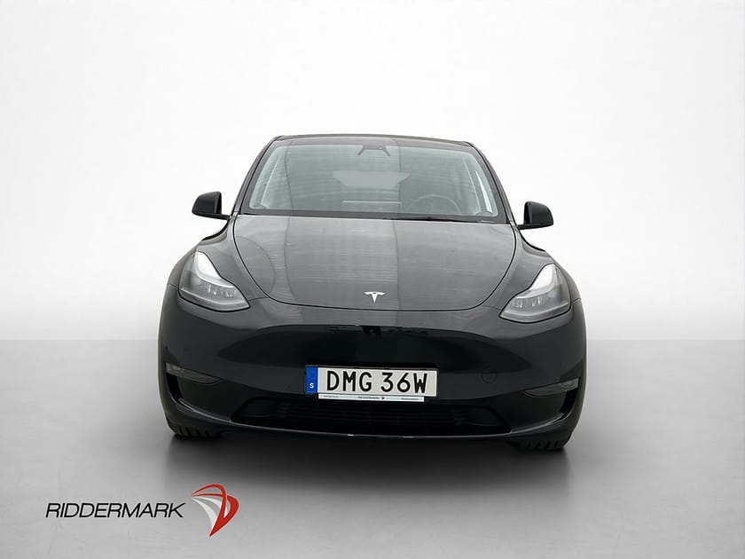 Bild 3 av Tesla Model Y Long Range AWD Värmepump Autopilot MOMS