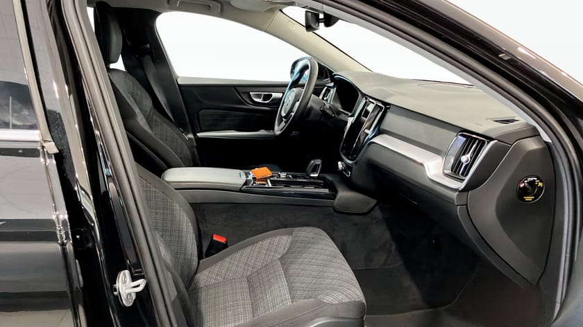 Bild 3 av Volvo V60 Recharge T6 AWD Geartronic, 399hk