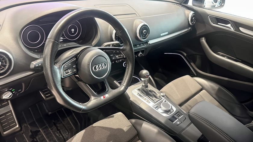 Bild 2 av Audi A3 Sedan S-Line 2.0 TFSI Quattro S Tronic 190 hk Dr