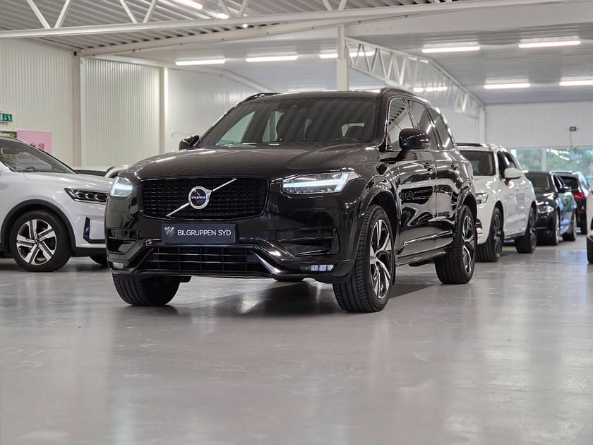 Bild 3 av Volvo XC90 7 Säten 7-seater B5 AWD Geartronic R-Design|Keyless|Värmare|