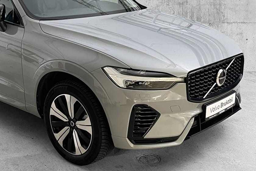 Bilde 2 av Volvo XC60 Recharge T6 Plus Dark TONEDE|PANO|SUB|DRIVER.AS