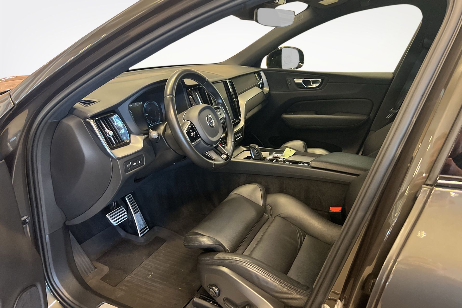 Volvo XC60 T8 TE R-Design 2020, bild 6/10
