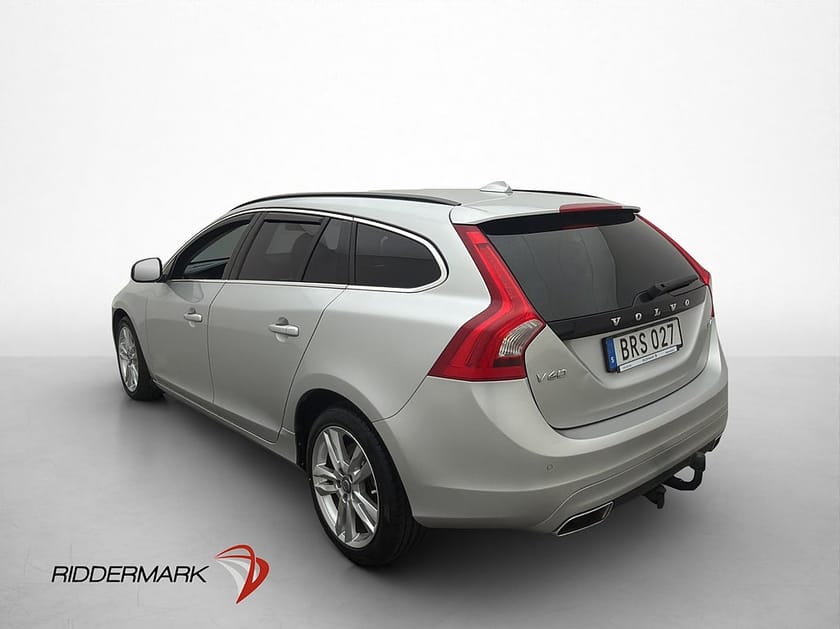 Bild 5 av Volvo V60 D4 181hk Momentum D-värm Drag P-sensor Halvskinn