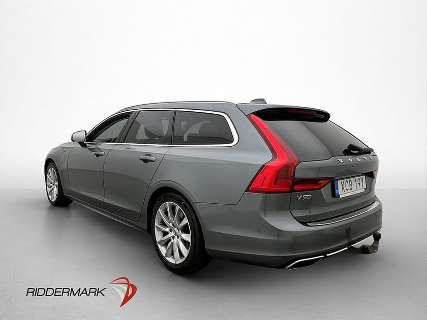 Bild 5 av Volvo V90 T8 AWD Momentum Adv VoC Värmare Kamera BLIS Drag