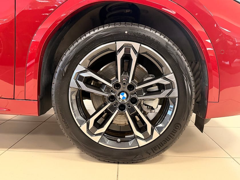 Bild 3 av BMW iX2 xDrive30 