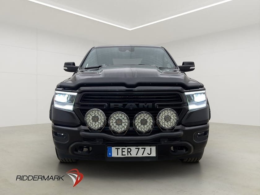 Bild 5 av RAM 1500 Crew Cab Dodge Laramie Night 5.7 4x4 Drag Luft H/K Pano Moms