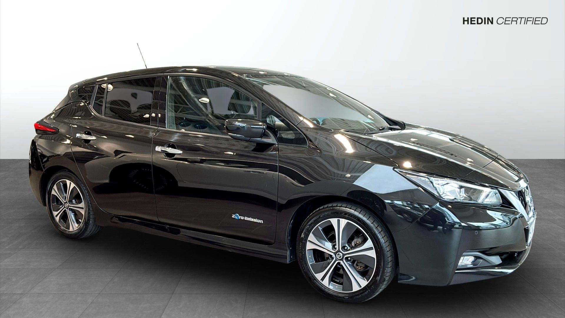 Nissan Leaf 40 kWh 2.ZERO / N-Connecta 2018, kuva 6/10