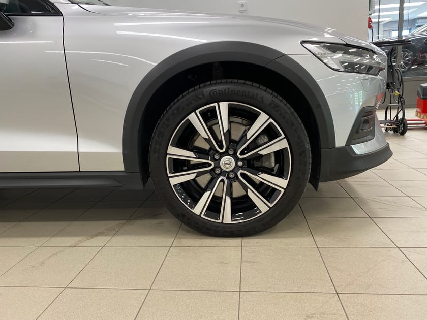 Bild 3 av Volvo V60 Cross Country B4 AWD Diesel Adv Edt