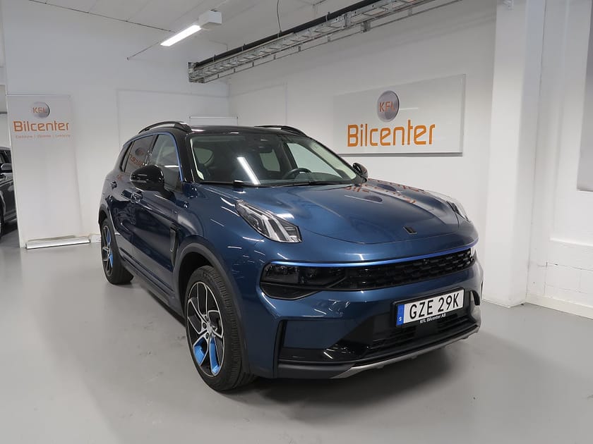 Bild 3 av Lynk & Co 01 PHEV V-Däck ingår 360°-Infinity-Pano-Elstol-Navi-CarPla
