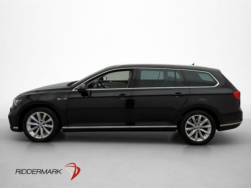 Bild 4 av Volkswagen Passat Sportscombi GTE Skinn P-värmare Kamera Drag 218hk