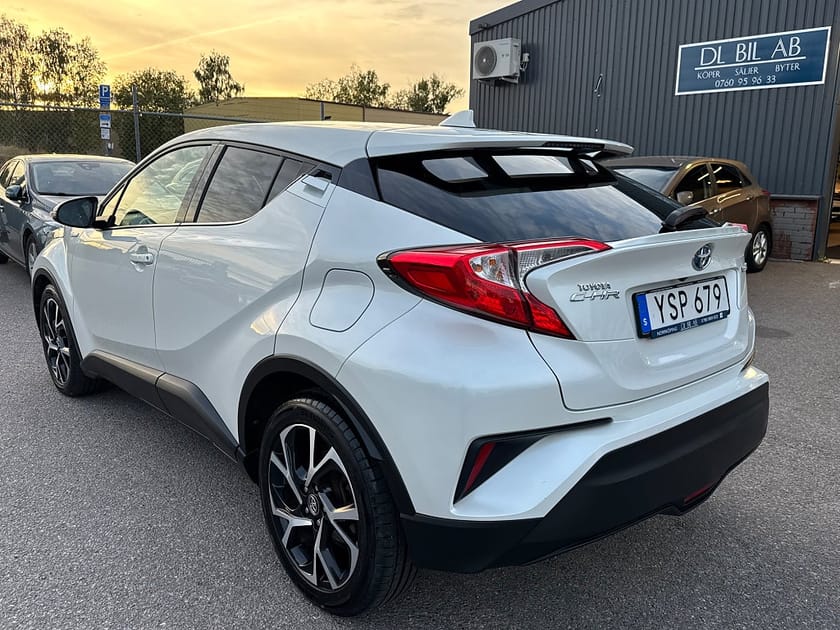 Bild 2 av Toyota C-HR Hybrid