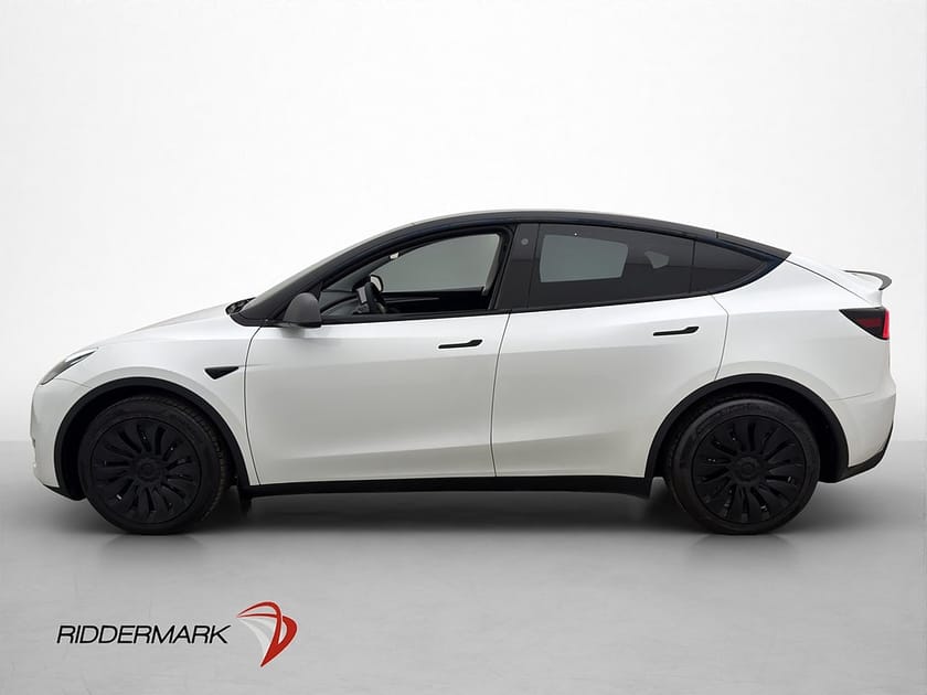 Bild 5 av Tesla Model Y Long Range AWD Svensksåld Pano Drag